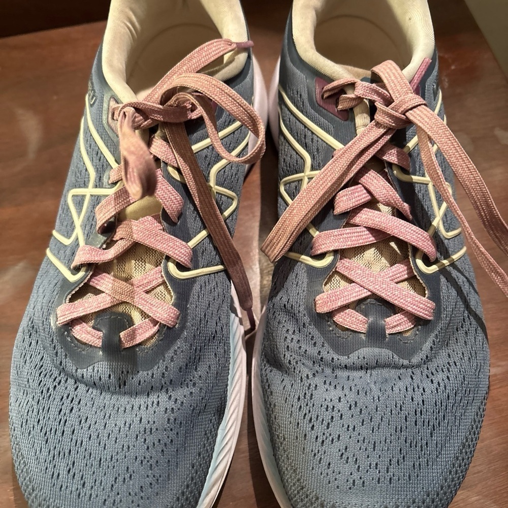 Karhu Women's Navy and Pink Sneakers - Picture 10 of 10